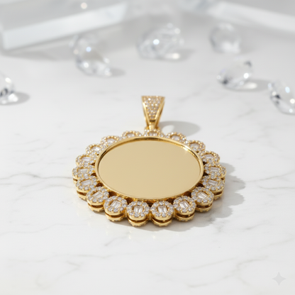 The Zenith Pendant - Mirror-Finish Gold With Lab Grown Diamonds