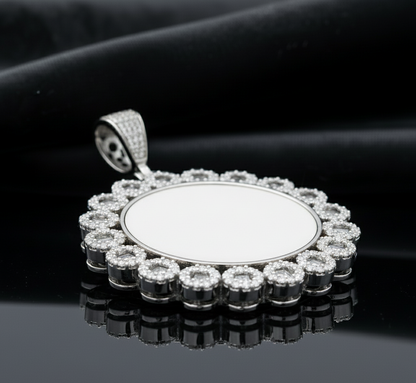The Zenith Pendant - Mirror-Finish White Gold With Lab Grown Diamonds
