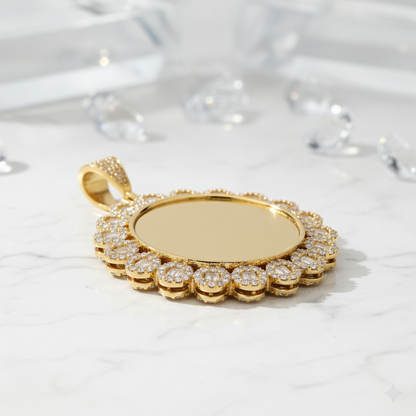 The Zenith Pendant - Mirror-Finish Gold With Lab Grown Diamonds