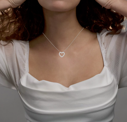 The Flawless Devotion Pendant - Brilliant-Cut Diamonds in Mirror-Finish Silver